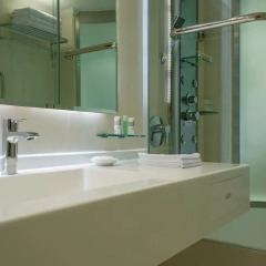 Le Meridien Dubai Hotel & Conference Centre 5* Номер Делюкс с различными типами кроватей