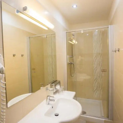 Hotel Lippert 4* Стандартный номер с различными типами кроватей фото 7