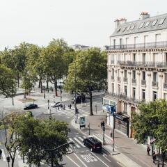 Hotel de l'Exposition Republique балкон