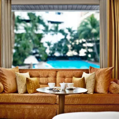 Отель Anantara Siam Bangkok 5* Улучшенный номер с разными типами кроватей фото 7
