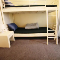 The City Hostel Hongdae сейф в номере