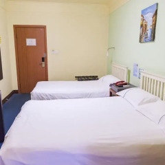 Chengdu Mrs Panda Hostel Стандартный семейный номер с двуспальной кроватью фото 3