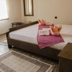 Family Hotel Dinchova kushta комната для гостей