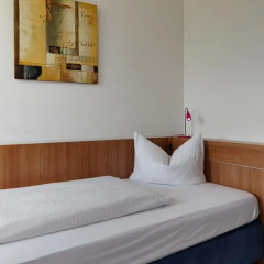 Отель Fresh INN Германия, Унтерхахинг - отзывы, цены и фото номеров - забронировать отель Fresh INN онлайн комната для гостей фото 3