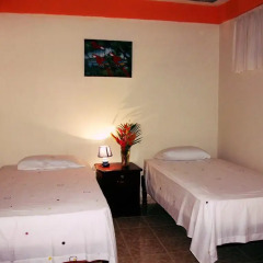 Hotel & Hostal Yaxkin Copan 2* Номер категории Эконом с 2 отдельными кроватями фото 3