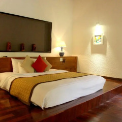 Отель Pilgrimage Village Hue 4* Улучшенный номер с различными типами кроватей фото 2