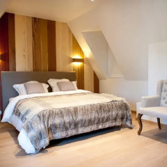 Отель B&B The Nest сейф в номере