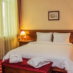 Grand Tien Shan Hotel 4* Улучшенный номер с различными типами кроватей фото 2