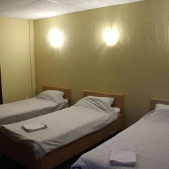 Hotel Complex Dobriy Finn Кровать в общем номере с двухъярусной кроватью фото 4