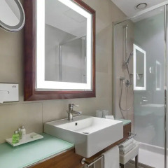 Отель NH Milano Touring 4* Стандартный номер с различными типами кроватей фото 13
