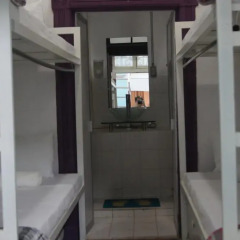 Отель Hostal Historico Centro Кровать в женском общем номере