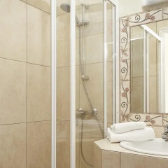 Отель Hôtel Du Centre 2* Стандартный номер с различными типами кроватей фото 10