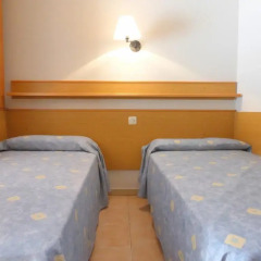 Отель Rentalmar Salou Pacific Испания, Салоу - 3 отзыва об отеле, цены и фото номеров - забронировать отель Rentalmar Salou Pacific онлайн комната для гостей фото 3