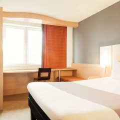 Отель ibis Edinburgh Centre Royal Mile – Hunter Square Великобритания, Эдинбург - 2 отзыва об отеле, цены и фото номеров - забронировать отель ibis Edinburgh Centre Royal Mile – Hunter Square онлайн комната для гостей фото 3