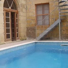 Отель Ta Zaren Farmhouse Мальта, Фонтана - отзывы, цены и фото номеров - забронировать отель Ta Zaren Farmhouse онлайн бассейн