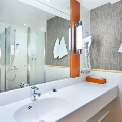 Отель Holiday Inn Helsinki City Centre 4* Стандартный номер с 2 отдельными кроватями фото 4
