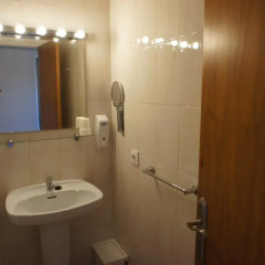 Отель Apartamentos Blue Beach Menorca 2 ванная