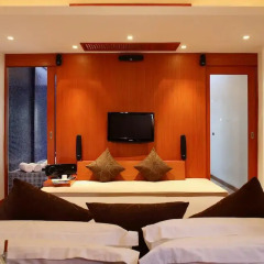 Отель La Flora Resort Patong 5* Номер Делюкс фото 2