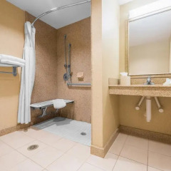 Отель Hilton Garden Inn Meridian 3* Стандартный номер с различными типами кроватей фото 3