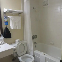 Отель Baymont Inn & Suites Jefferson City 3* Стандартный номер с различными типами кроватей фото 3