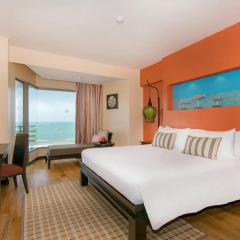 The Bayview Hotel Pattaya 4* Номер Делюкс с различными типами кроватей фото 2