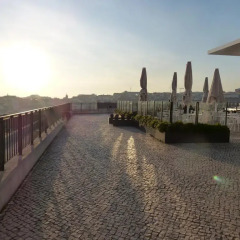 Отель Monica Lisbon Rentals - Alfama Португалия, Лиссабон - отзывы, цены и фото номеров - забронировать отель Monica Lisbon Rentals - Alfama онлайн парковка
