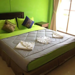Отель Thana Patong Guesthouse 2* Стандартный номер с различными типами кроватей