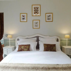 Отель Louvre Elegant ChicSuites комната для гостей фото 4