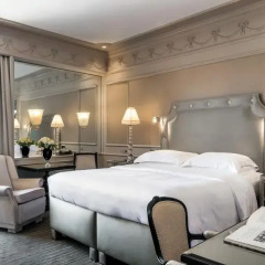 Отель Hassler Roma 5* Номер Делюкс с двуспальной кроватью фото 9