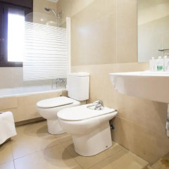 Отель Apartamentos Adelfas ванная