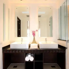 Отель Tasanee Penthouse ванная
