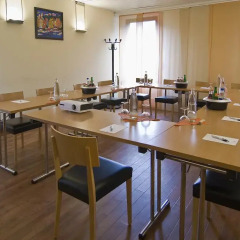 GHOTEL hotel & living Hamburg питание