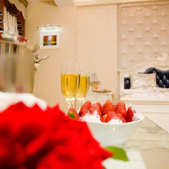 Отель Karat Inn Люкс с различными типами кроватей