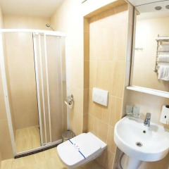 Truskavets 365 Hotel 3* Стандартный номер с различными типами кроватей фото 11