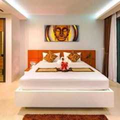 Отель At The Tree Condominium Phuket Номер Делюкс с двуспальной кроватью фото 4