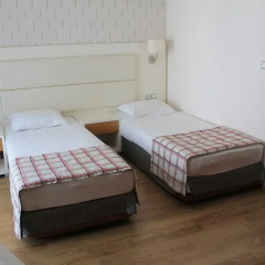 Yunus Hotel 3* Стандартный номер с различными типами кроватей фото 6