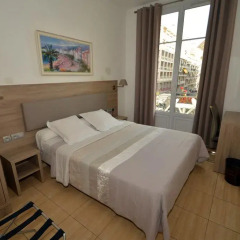 Hotel Parisien 2* Улучшенный номер с двуспальной кроватью фото 2