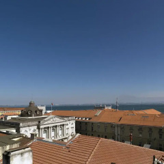 Отель Feels Like Home Chiado Prime Suites 3* Номер Делюкс с различными типами кроватей фото 5