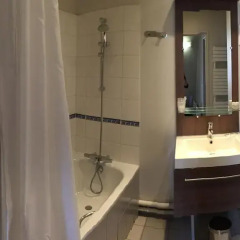 Отель Orion Paris Haussmann Париж ванная