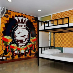 Home Base Hostel Adults Only Кровать в женском общем номере фото 3