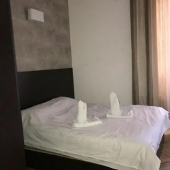 Отель Rent in Yerevan - Apartments on Deghatan str. Армения, Ереван - отзывы, цены и фото номеров - забронировать отель Rent in Yerevan - Apartments on Deghatan str. онлайн комната для гостей фото 5