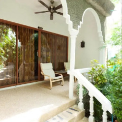 Отель Tropica Bungalow Resort 3* Номер Делюкс с различными типами кроватей фото 9