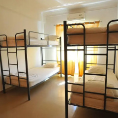 Hans Brinker Hostel Lisbon Кровать в общем номере с двухъярусной кроватью фото 13