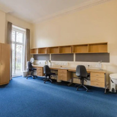 Отель LSE Passfield Hall 2* Стандартный номер с различными типами кроватей (общая ванная комната) фото 7
