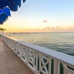Отель Pelican Villa Порт Антонио пляж