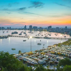 Отель GreenView Villa Phoenix Golf Club Pattaya Бангламунг балкон