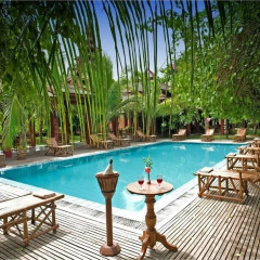 Thazin Garden Hotel бассейн фото 3