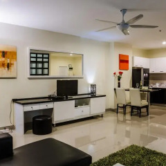 Отель View Talay Condominium by Vlad Property Люкс с различными типами кроватей фото 10