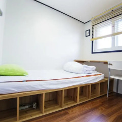 Отель Gonggan Guesthouse 2* Стандартный номер с различными типами кроватей (общая ванная комната) фото 5