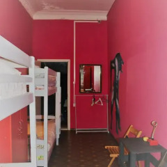 Late Breakfast Club Hotel 2* Кровать в общем номере фото 3